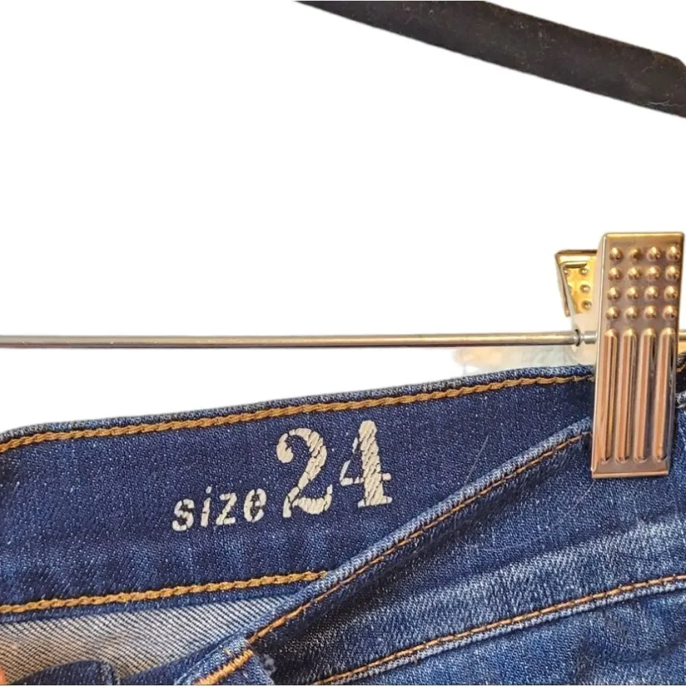 J. Crew size 24